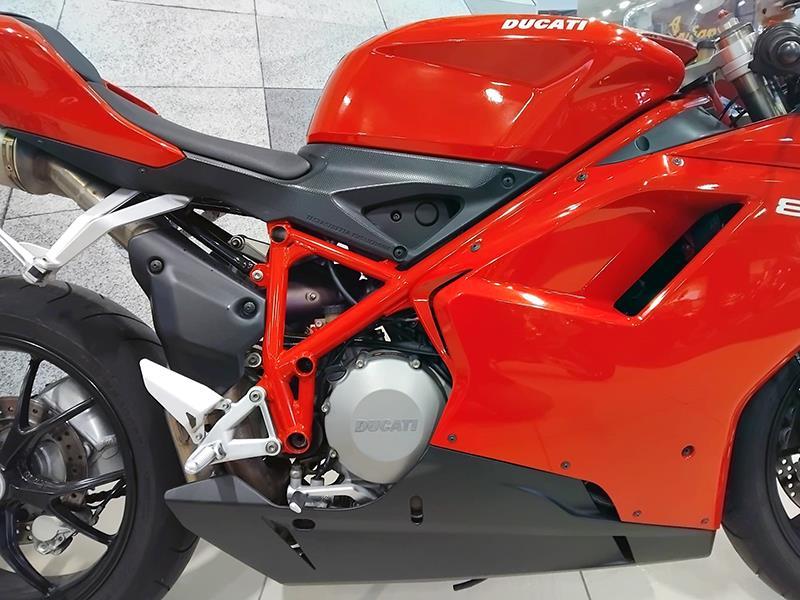 Ducati 848 Evo