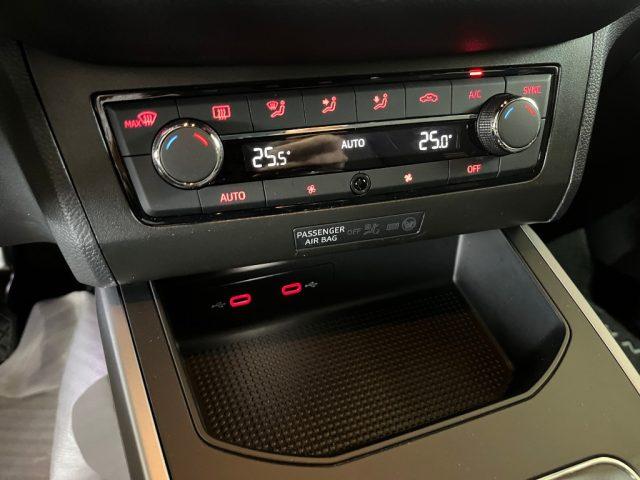 SEAT Arona 1.0 TGI FR FULL LED/NAVI/TELECAM/PARK/UNICO PROP.