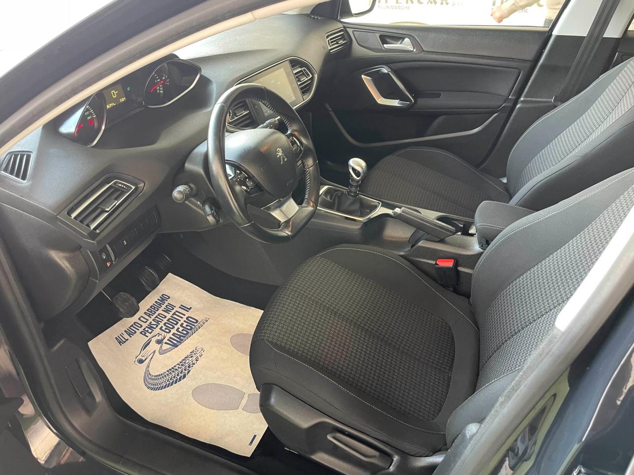 Peugeot 308 BlueHDi 130 S&S SW Tech Edition