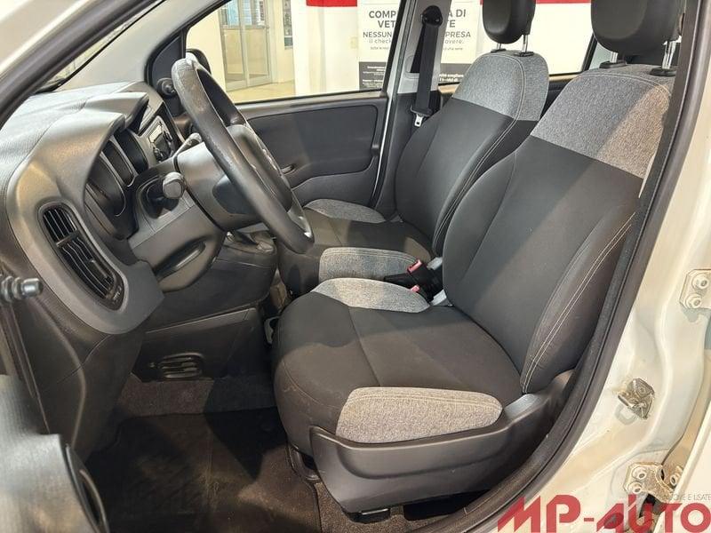 FIAT Panda 1.0 FireFly 70cv S&S Hybrid TUA A 237,00 AL MESE