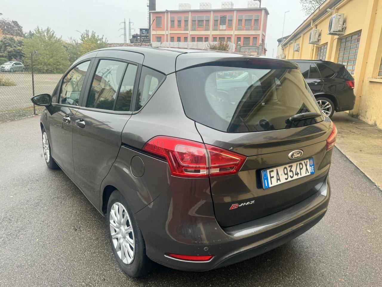 Ford B-Max Anno 2015 1.4 Benz/Gpl 76.000 Km