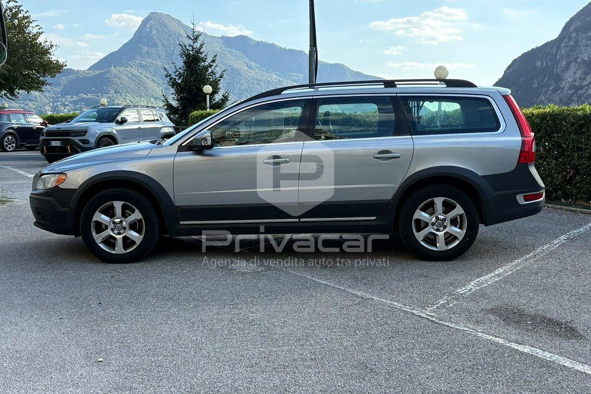 VOLVO XC70 D5 205CV AWD Geartronic Momentum