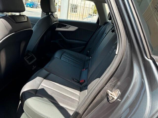 Audi A4 Avant 30 TDI/136 CV S tronic Business Advanced