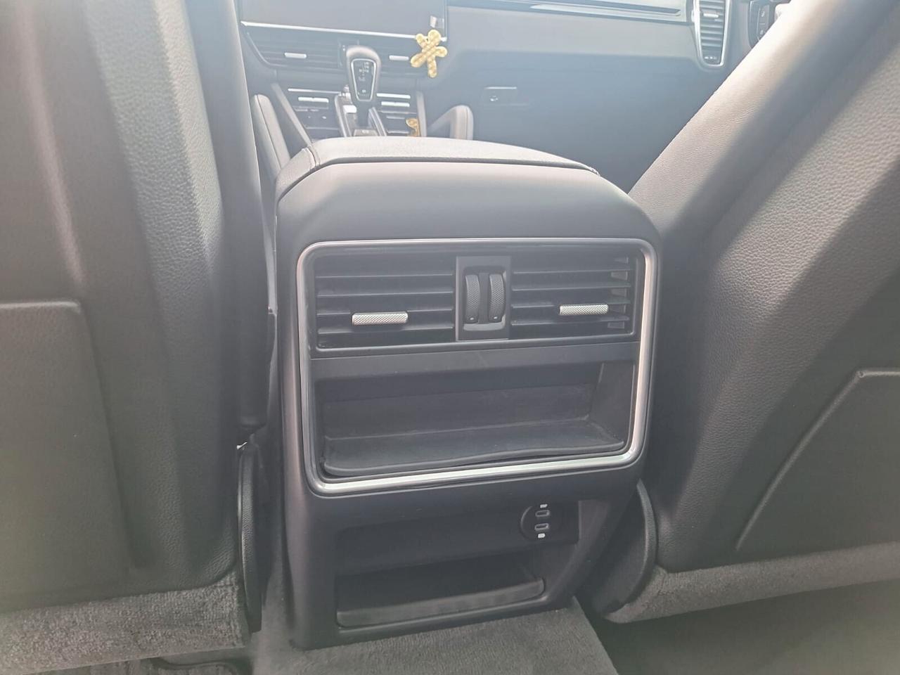 Porsche Cayenne 3.0 V6 E-Hybrid-BENZINA