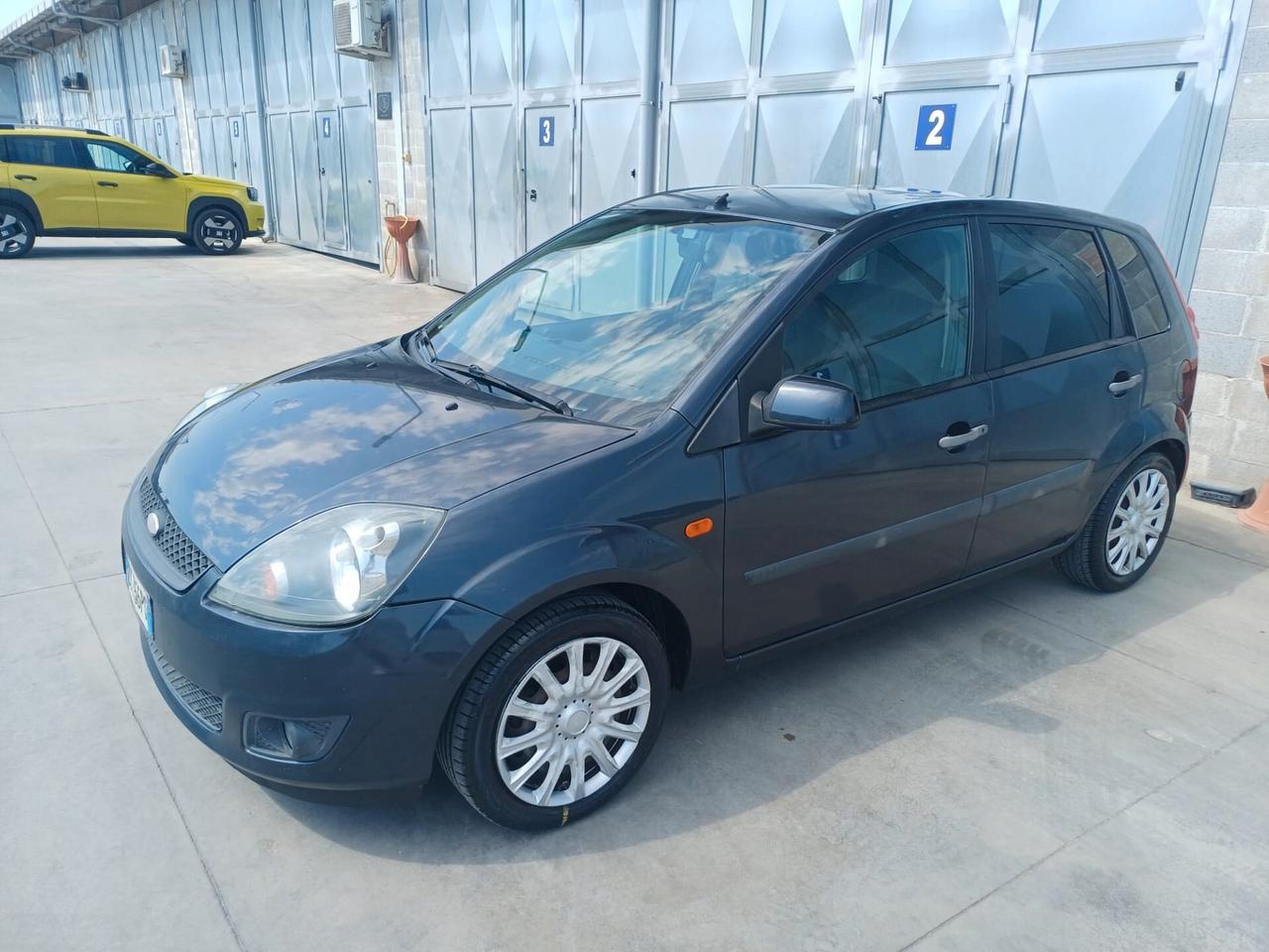 Ford Fiesta 1.4 TDCi 5p. Titanium