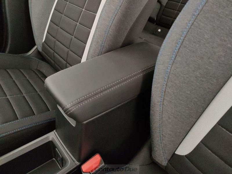 Citroën C3 C3 1.2 hybrid Plus 110cv edcs6