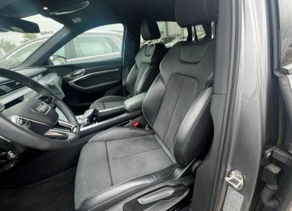 Audi e-tron Etron 55 QUATTRO S-LINE BLACKLINE MATRIX 360° 21"