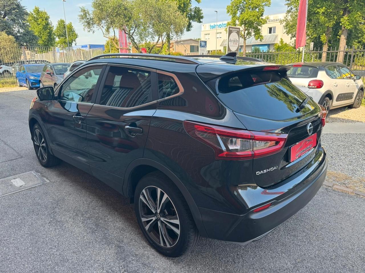 Nissan Qashqai 1.2 DIG-T 116CV N-Connecta