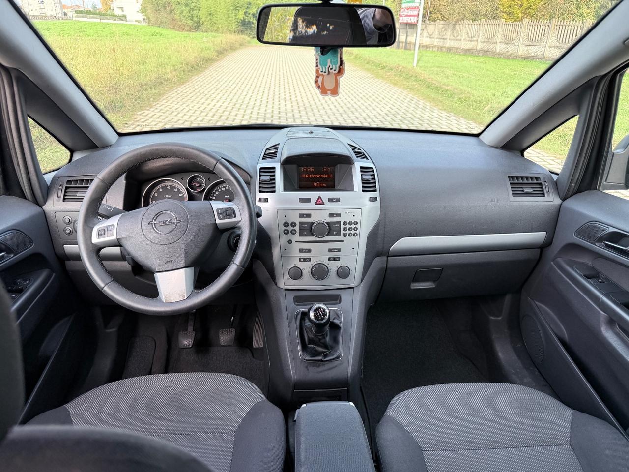 Opel Zafira 1.6 16V VVT Cosmo