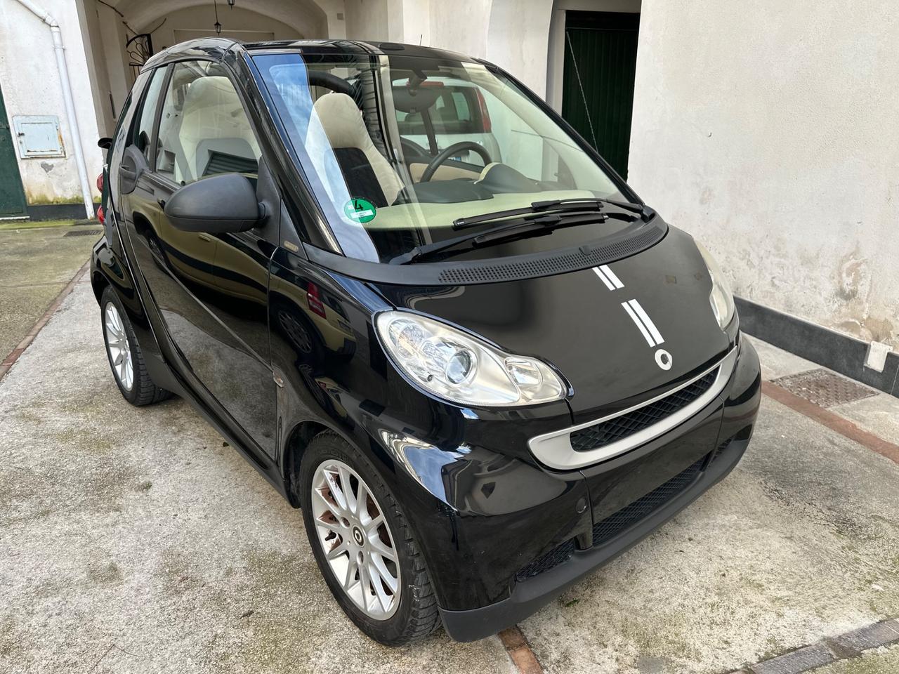 Smart ForTwo 1000 52 kW MHD cabrio pure