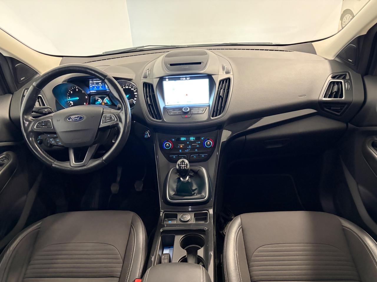 Ford Kuga 1.5 TDCI 120 CV S&S 2WD Titanium