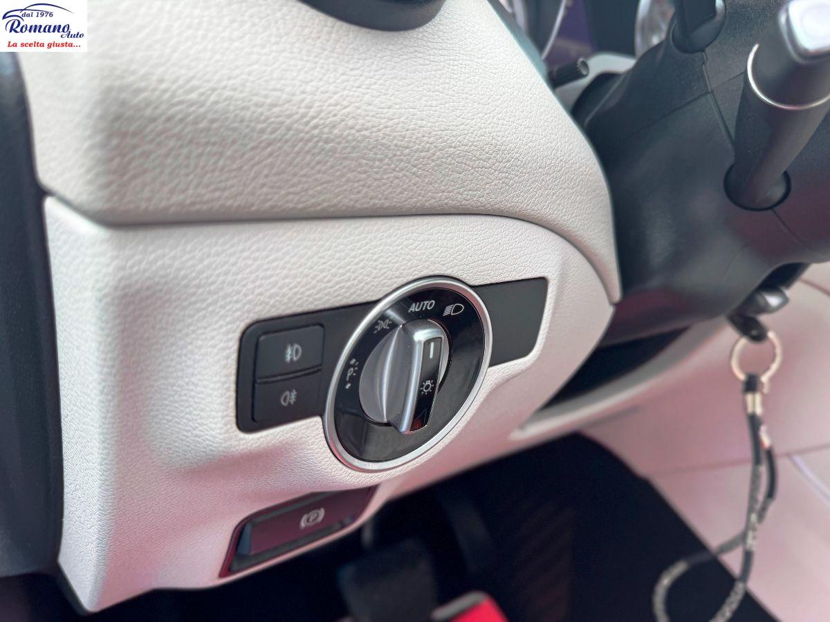 MERCEDES - Classe GLA - GLA 180 d Automatic Sport#TETTO APRIBILE!