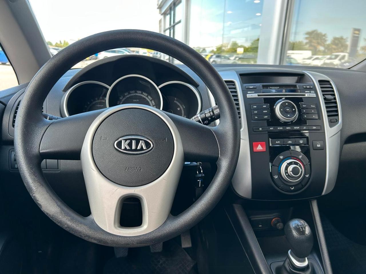 Kia Venga LX 1.4 CVVT 90 CV 5mt NEOPATENTATI