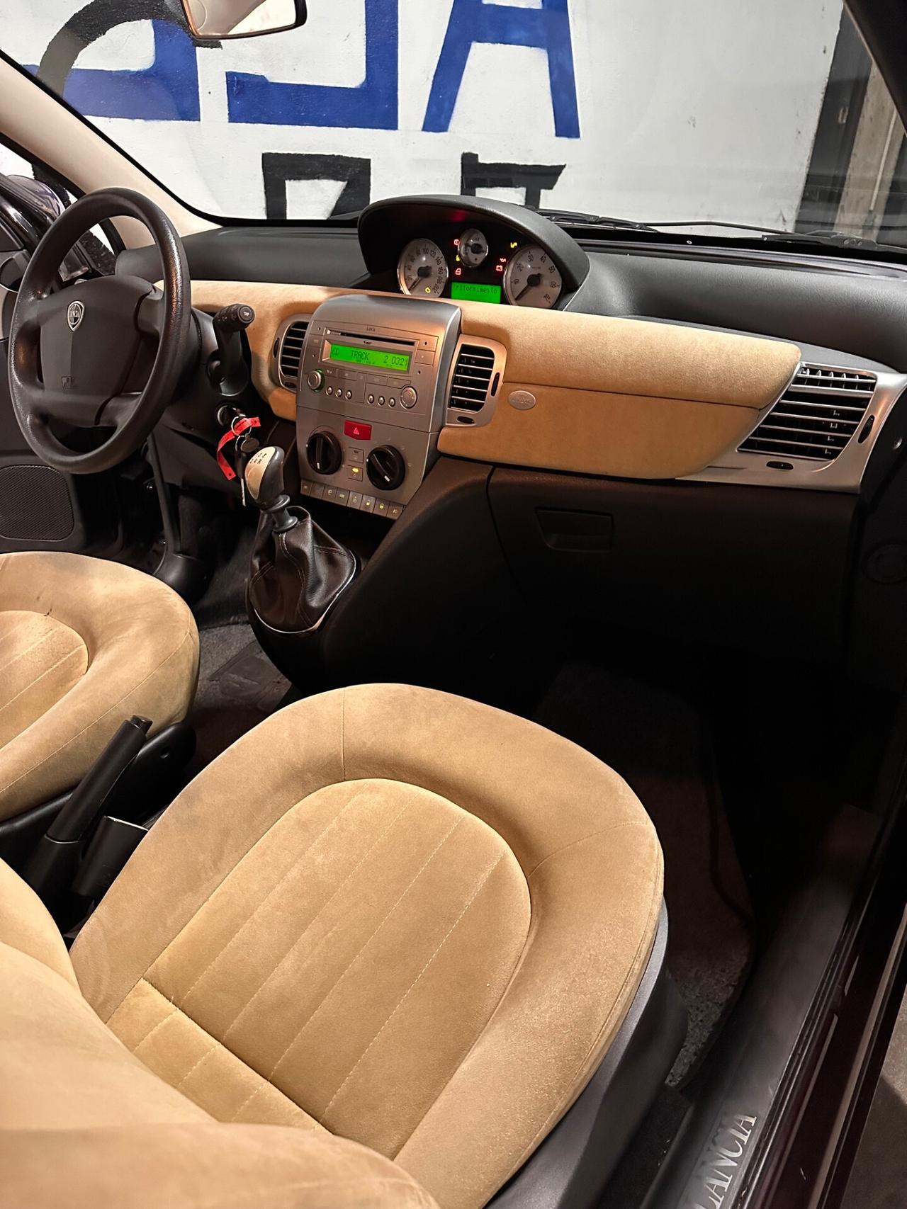 Lancia Ypsilon 1.4 2009