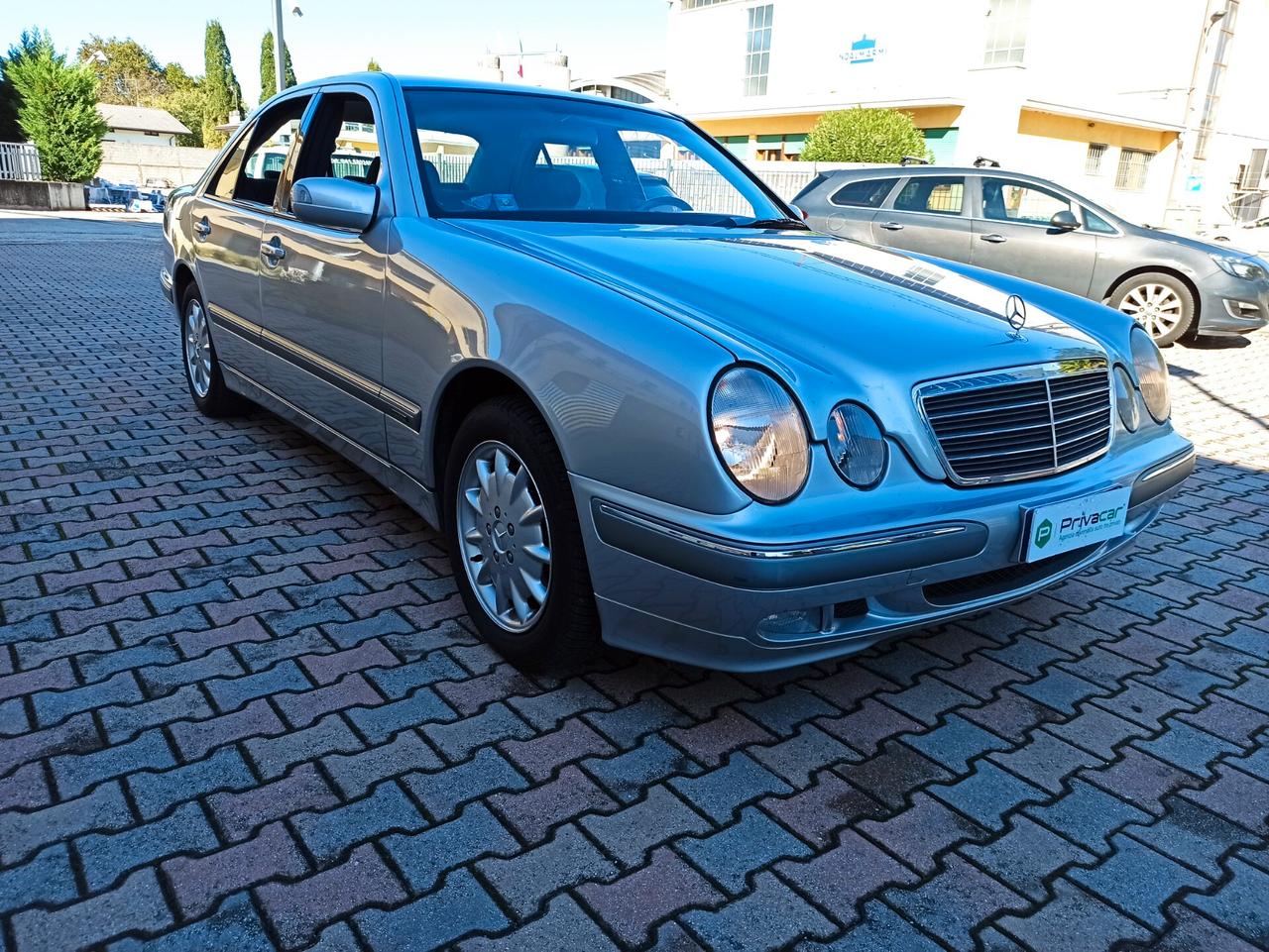 Mercedes-benz E 200 E 200 Kompressor cat Elegance