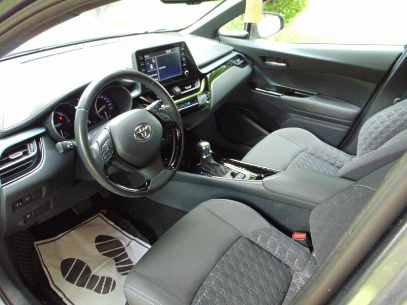 TOYOTA C-HR (2016-2023) C-HR 1.8 Hybrid E-CVT T...