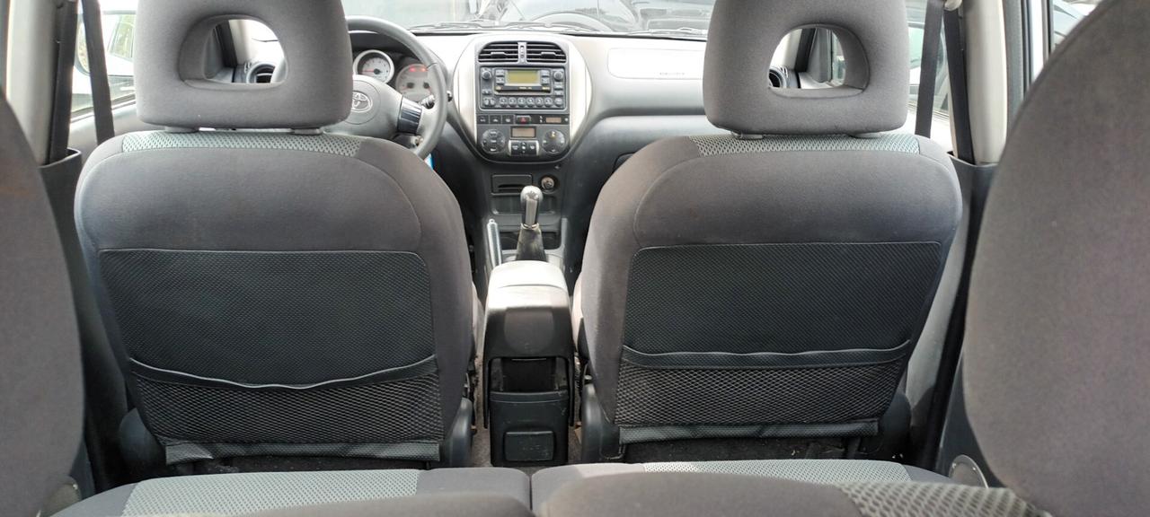 Toyota RAV 4 RAV4.com 2.0 Tdi D-4D cat 5 porte Sol