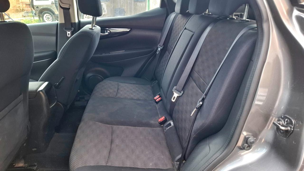 NISSAN QASHQAI 1.5 dCi Acenta