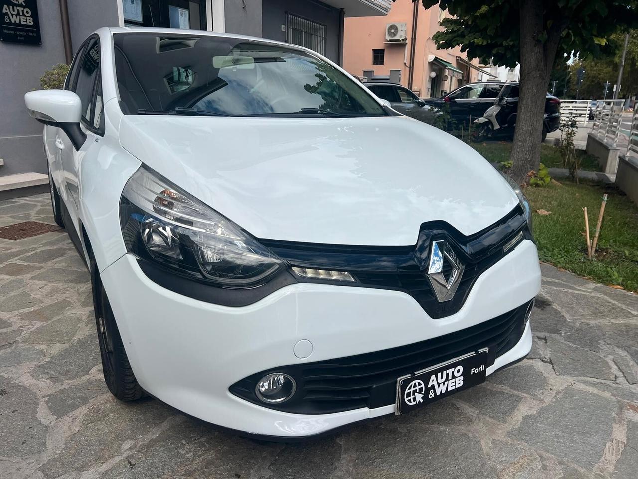 RENAULT CLIO 1.2 5P 73CV LIVE NEOPATENTATI