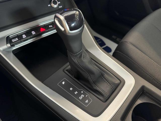 AUDI Q3 40 TDI quattro S tronic Business