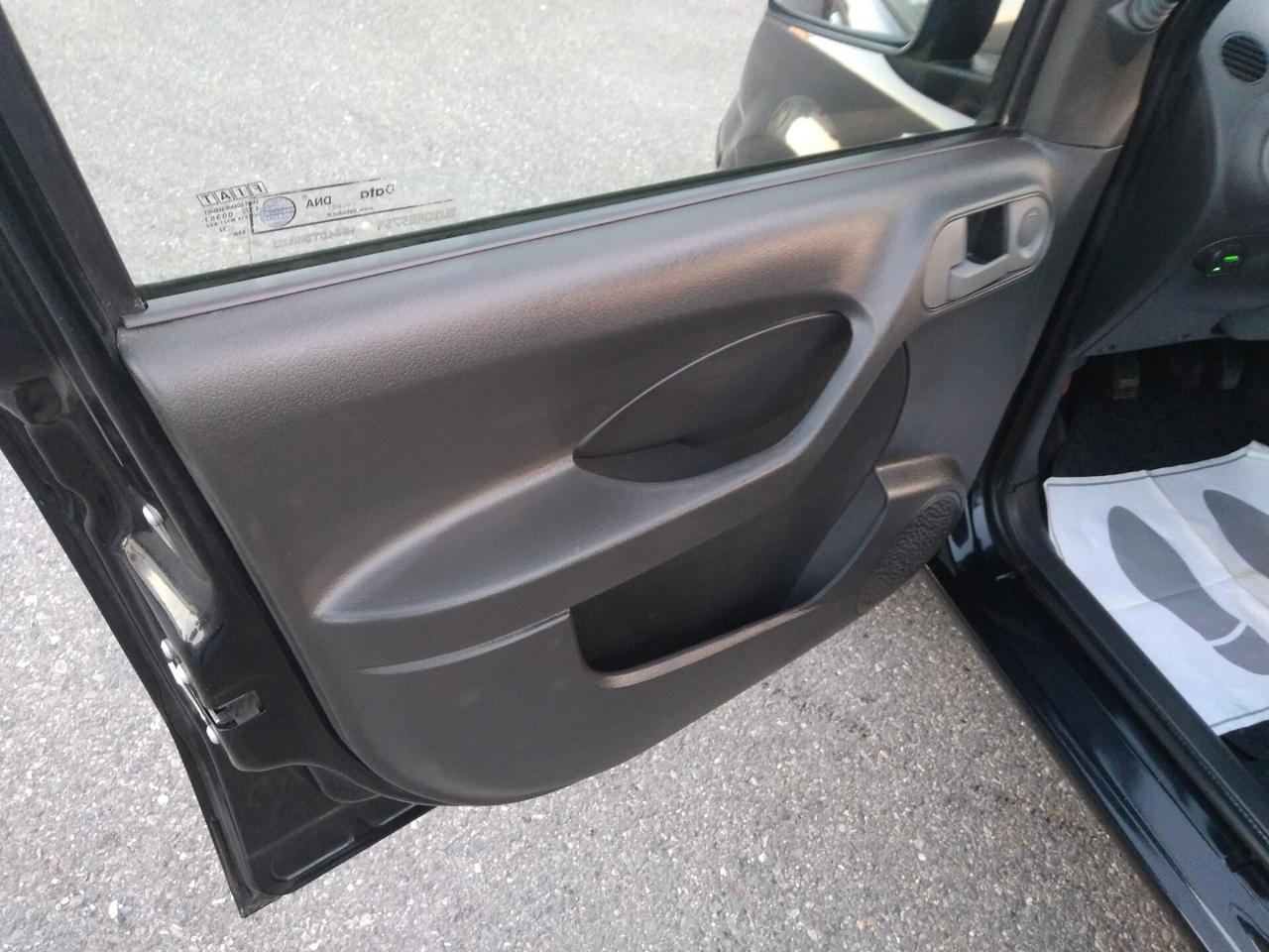 Fiat Panda 1.4 77cv Natural Power Classic x neopatentati