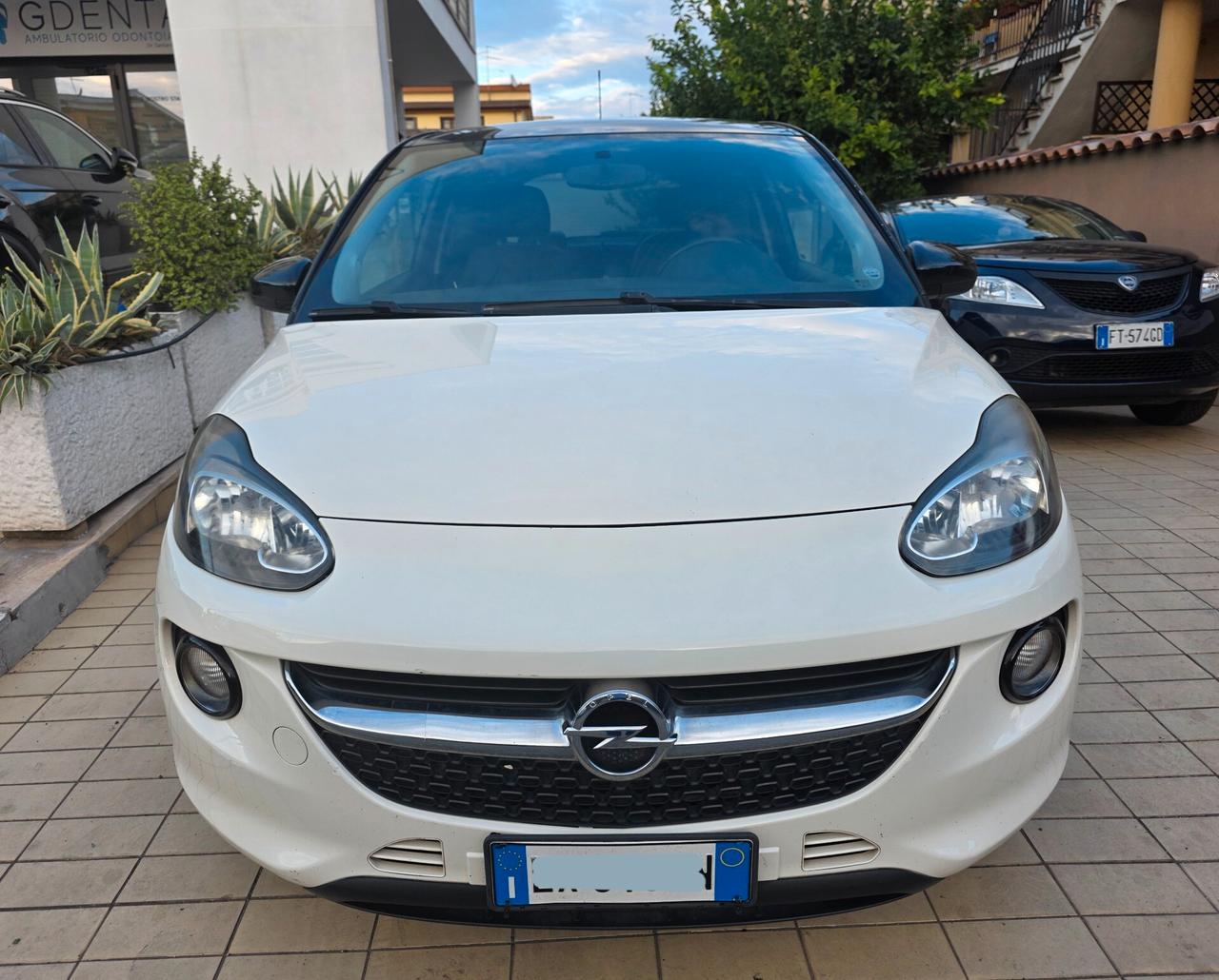 Opel Adam 1.2 70 CV Glam