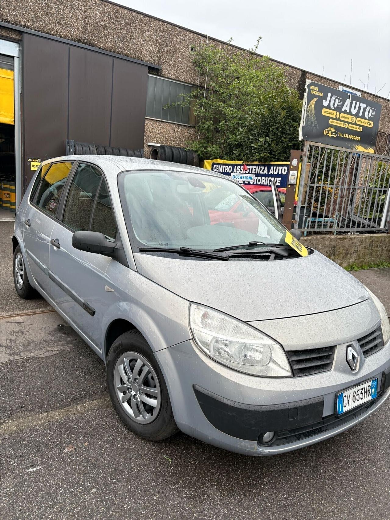 Renault Scenic Scénic 1.6 16V Confort Authentique
