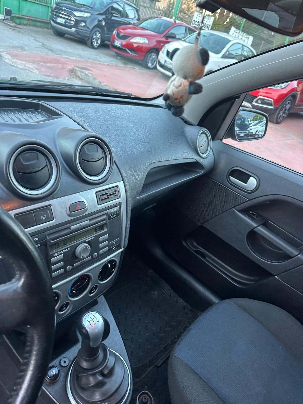 Ford Fiesta 1.4 TDCi 5p. Ghia