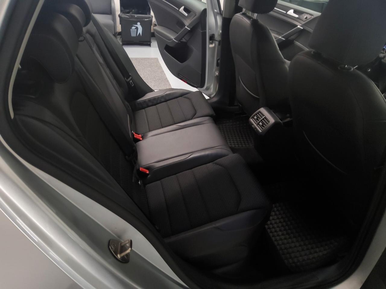 Volkswagen Golf 1.4 TGI DSG 5p. Highline BlueMotion