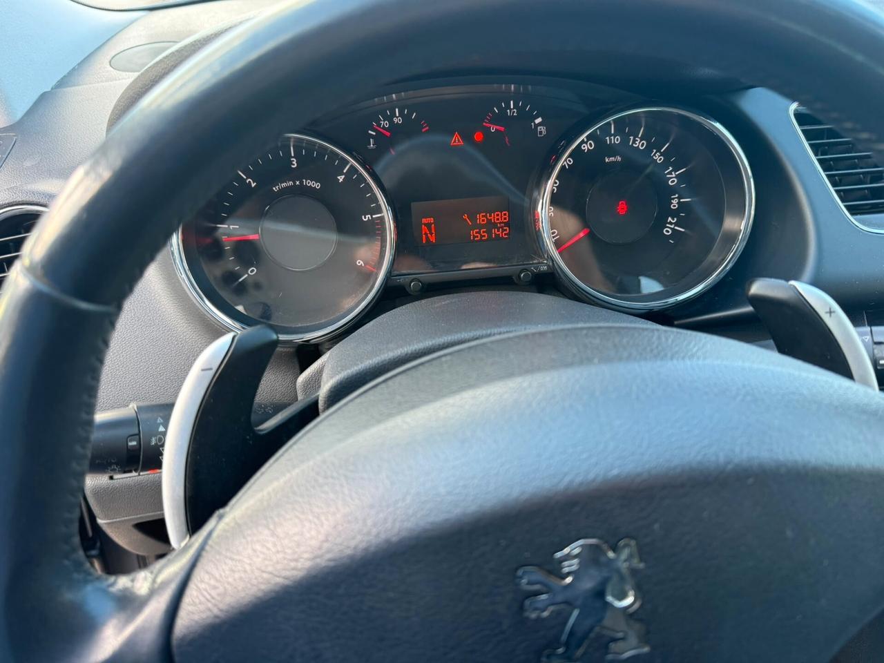 Peugeot 3008 1.6 e-HDi 112CV Aut.