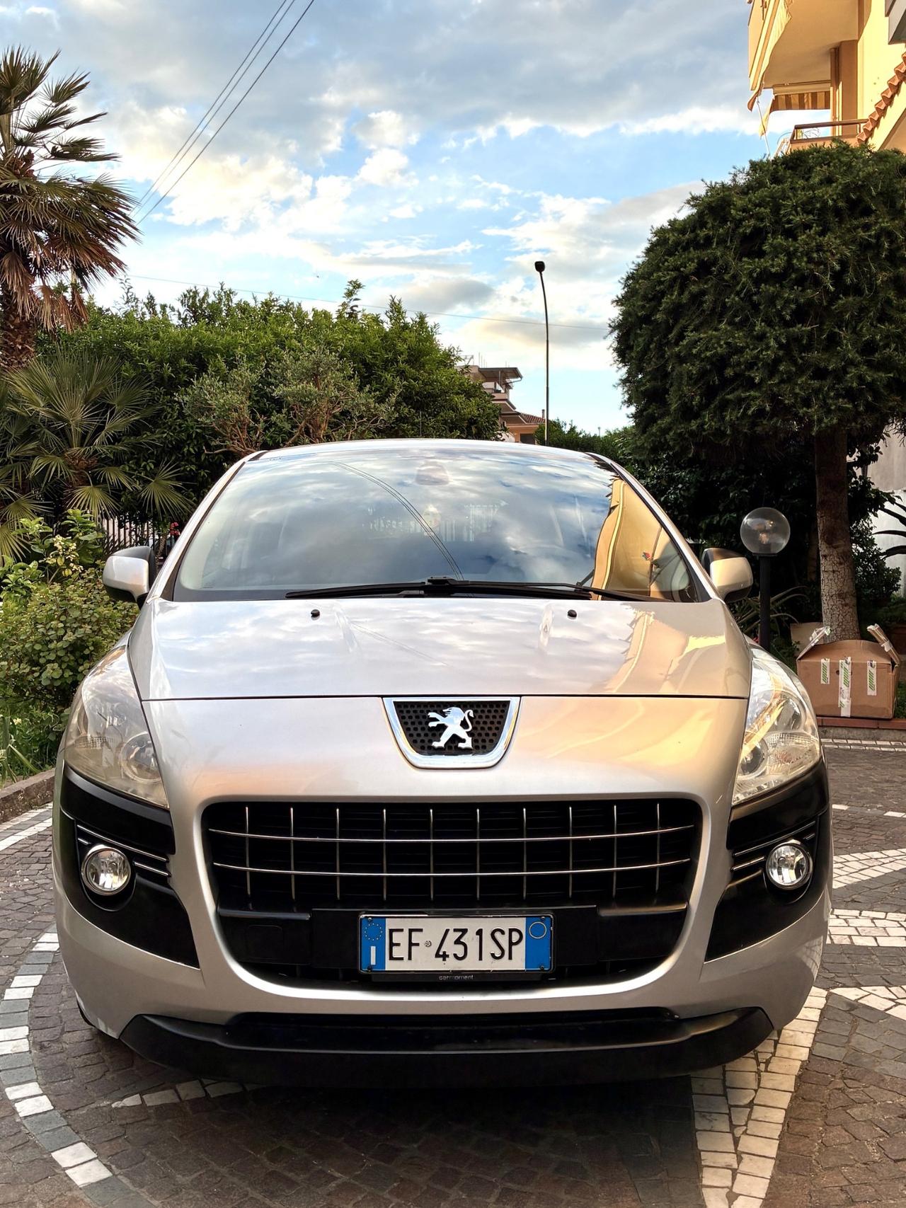 Peugeot 3008 1.6 HDi 110CV cambio robotizzato Tecno