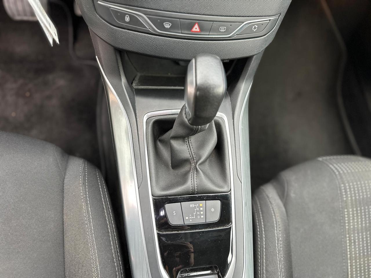Peugeot 308 BlueHDi 120 S&S EAT6 SW GT Line