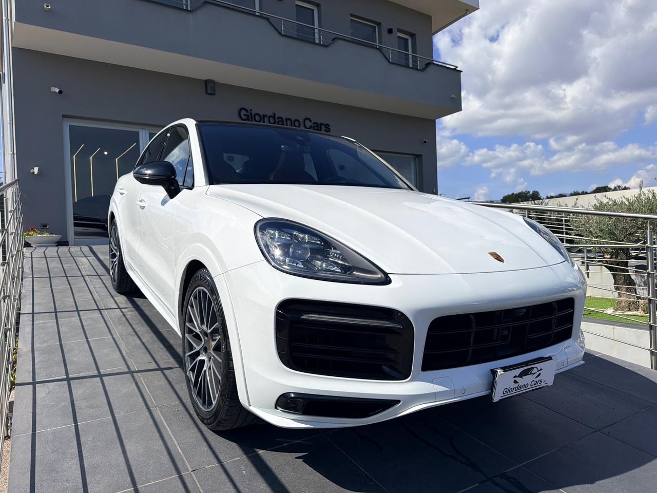Porsche Cayenne Coupé 3.0 V6 limited edition in garanzia