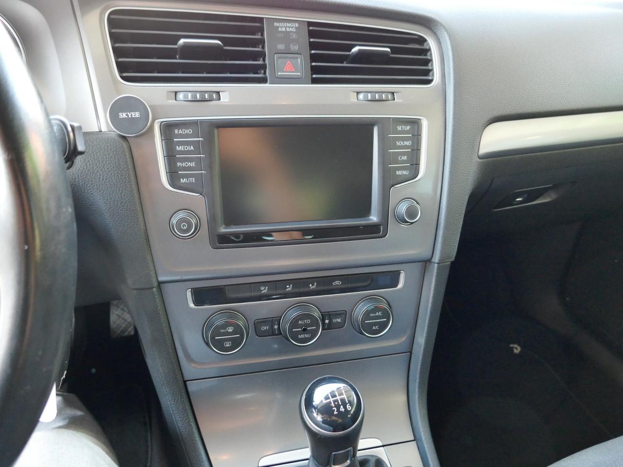 VOLKSWAGEN GOLF 1.2 TSI COMFORTLINE BMT
