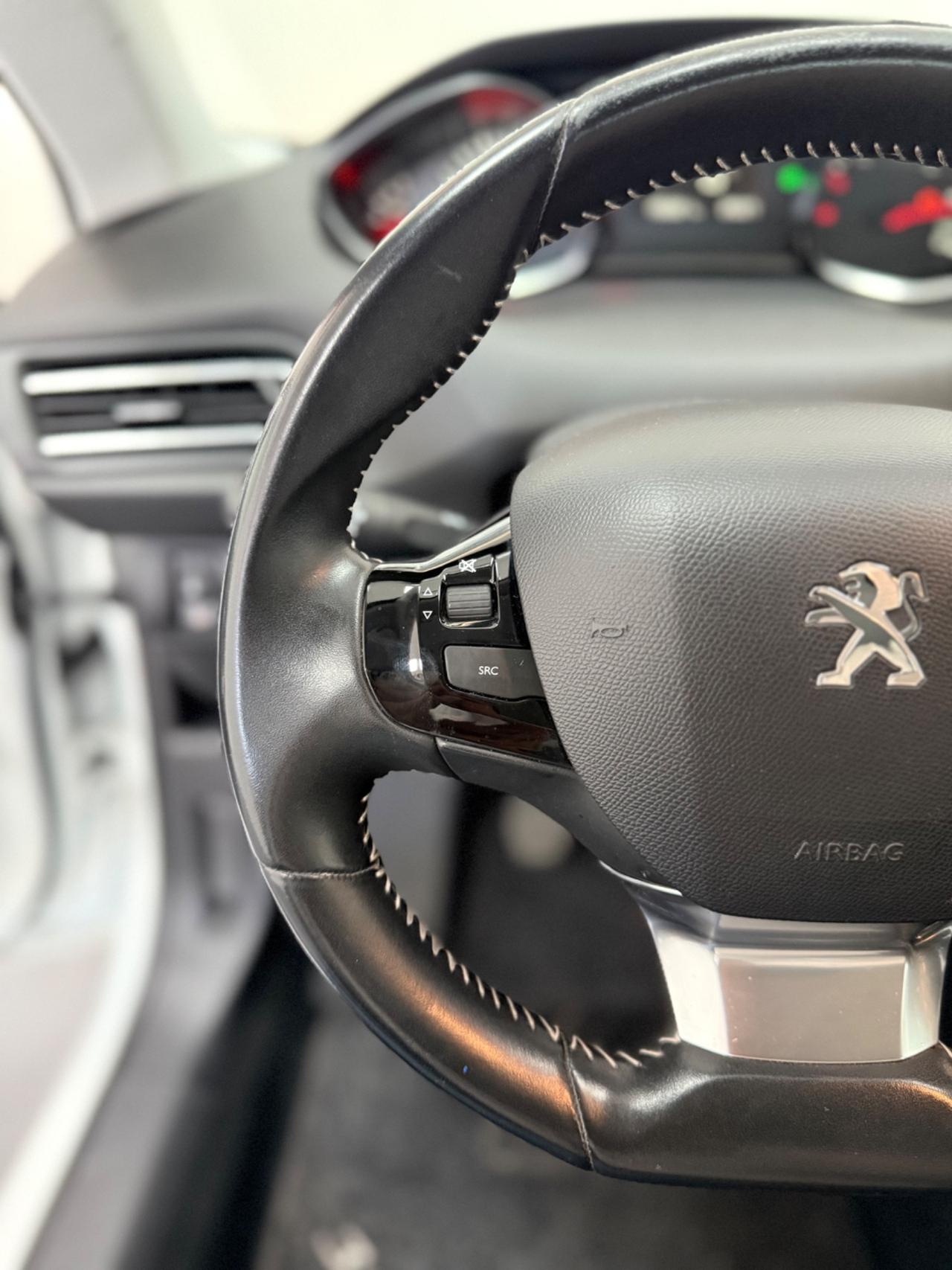 Peugeot 308 1.6 BHDi 100 CV Business 05/2016 EURO 6B NEOPATENTATI
