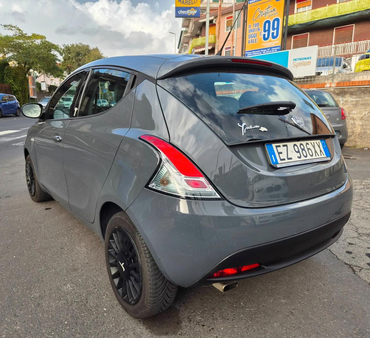 Lancia Ypsilon 1.3 MJT 16V 95 CV 5 porte S&S Elle