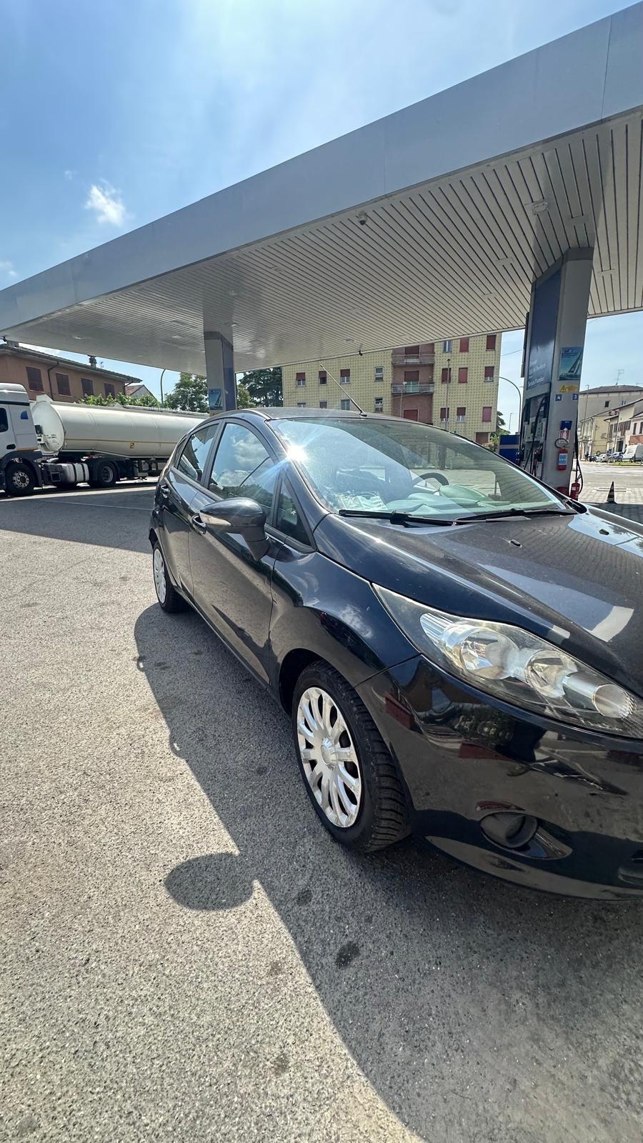 Ford Fiesta 1.4 5 porte Bz.- GPL Titanium
