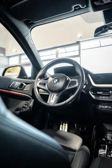 Bmw 118 118d 5p. Msport