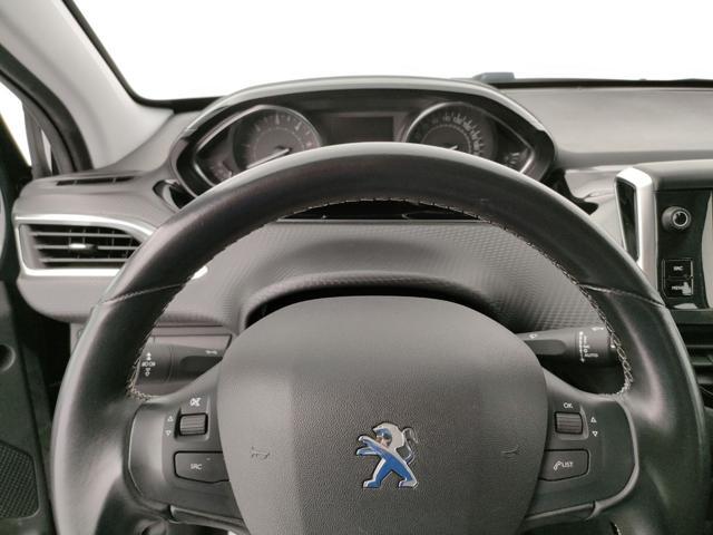 PEUGEOT 2008 BlueHDi 100 Allure con NAVI