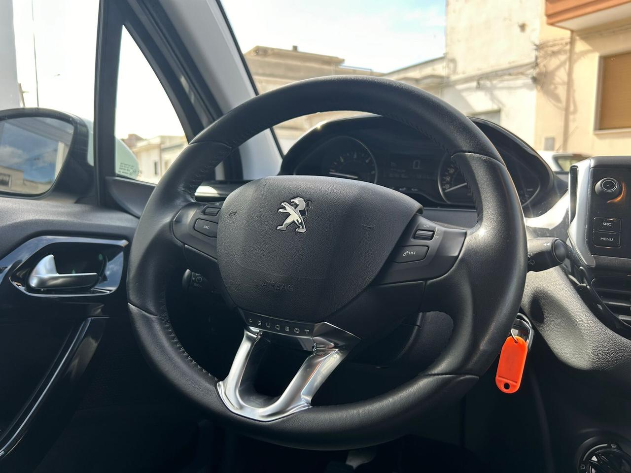 Peugeot 208 1.6 HDI 75Cv 5P ALLURE-2016