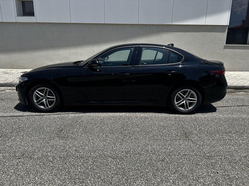 Alfa Romeo Giulia 2.2 Turbo AT8 160CV Business