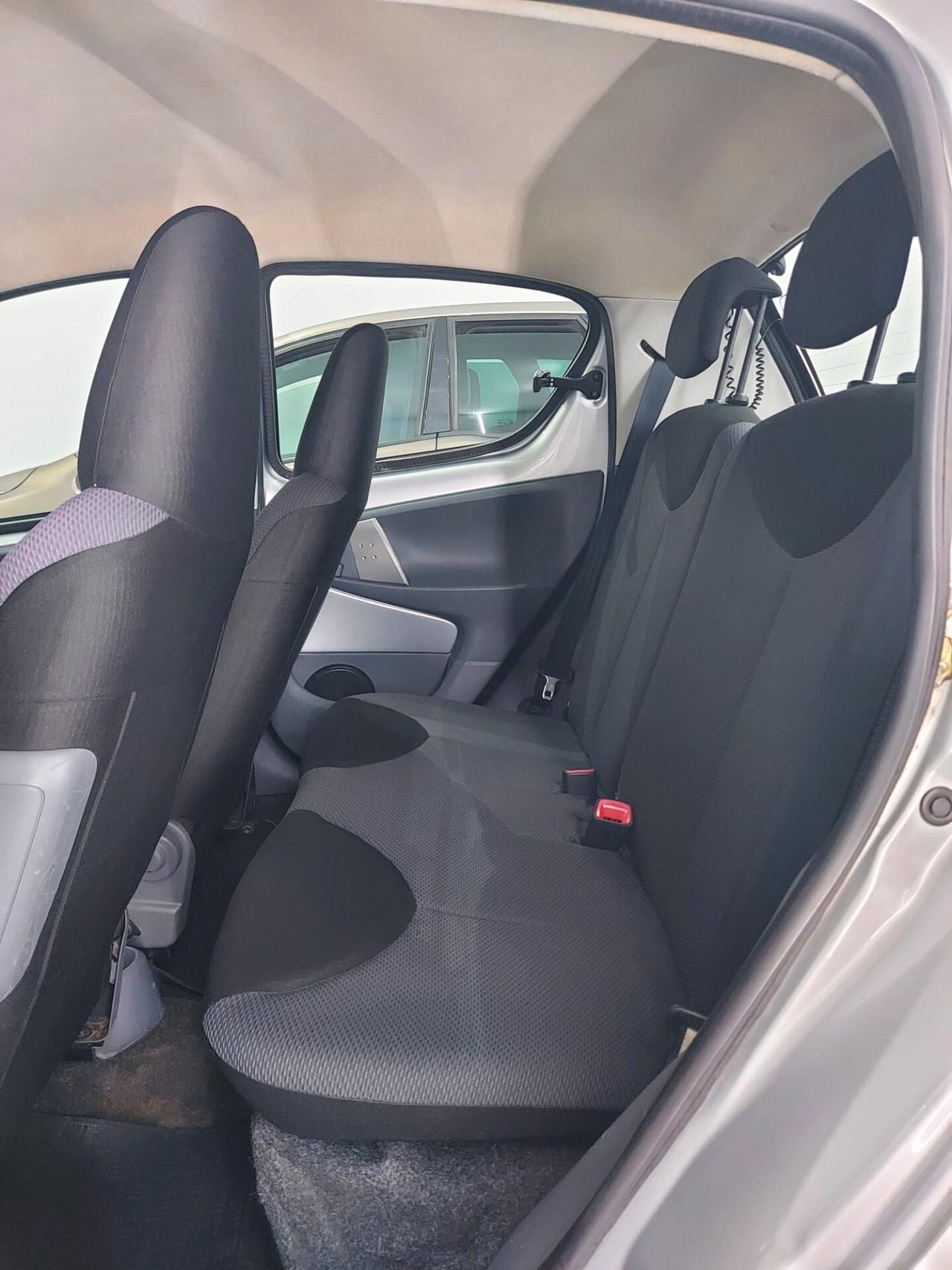 Toyota Aygo 1.0 12V VVT-i 5 porte Sol automatico