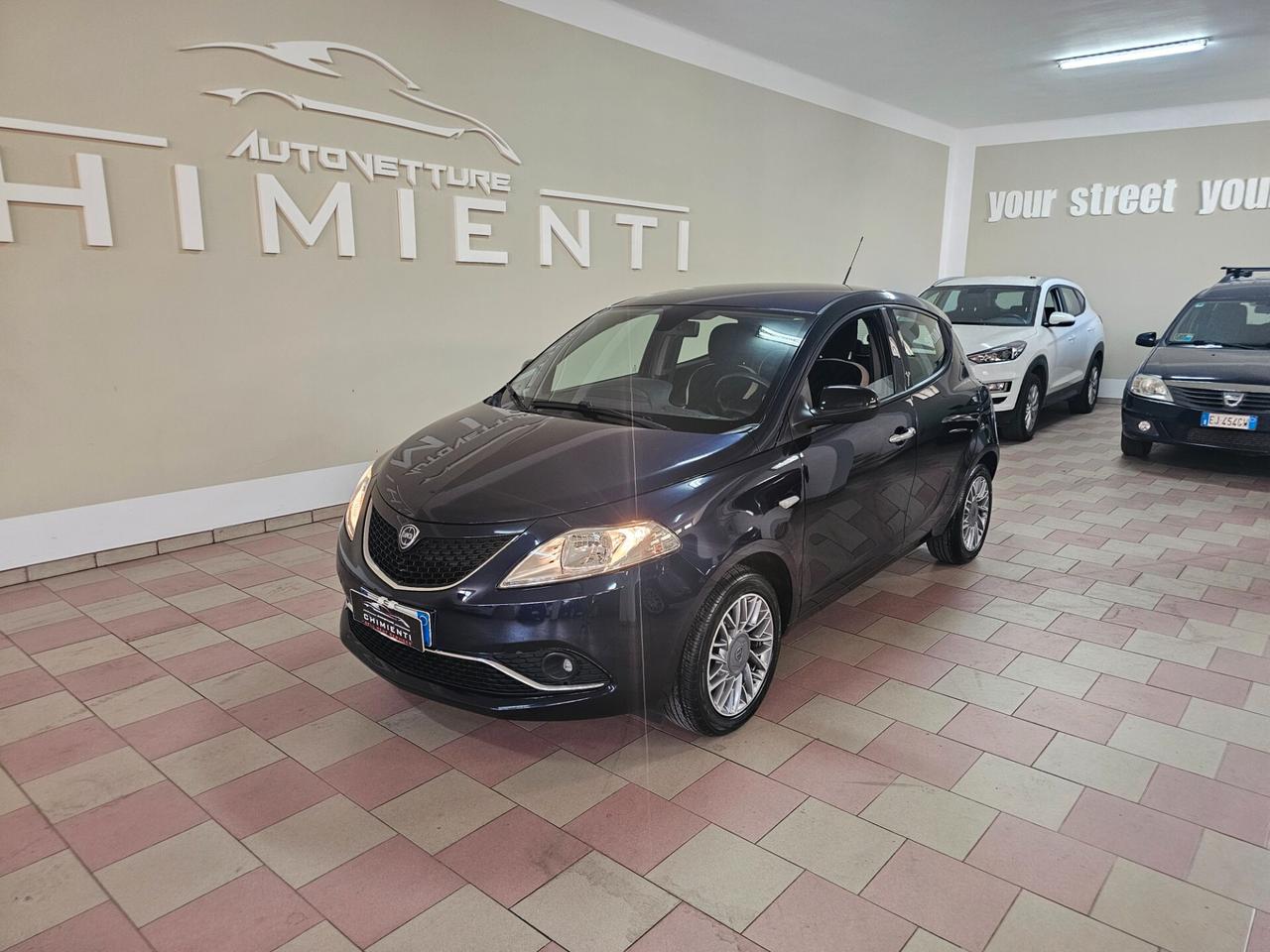 Lancia Ypsilon 1.2 69 CV 5 porte GPL Ecochic Gold