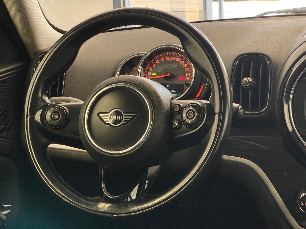 Mini Cooper SD Countryman 1.5 SE Hype ALL4 Automatica