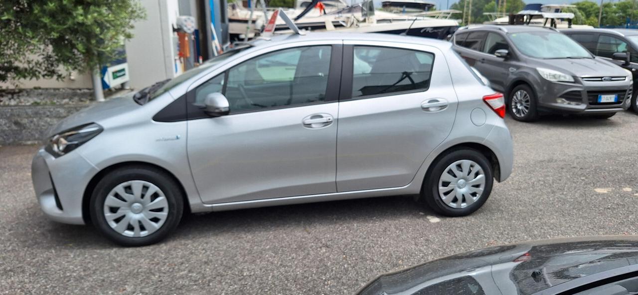 Toyota Yaris 1.5 Hybrid 5 porte Cool KM 23000