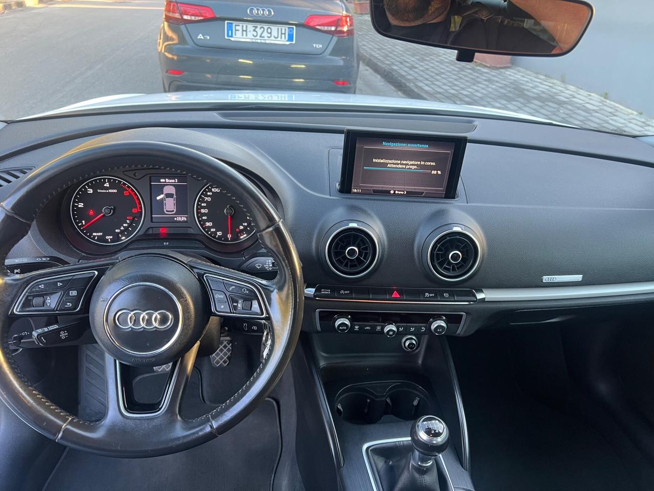 Audi A3 1.6 TDI 116cv diesel Business 2017