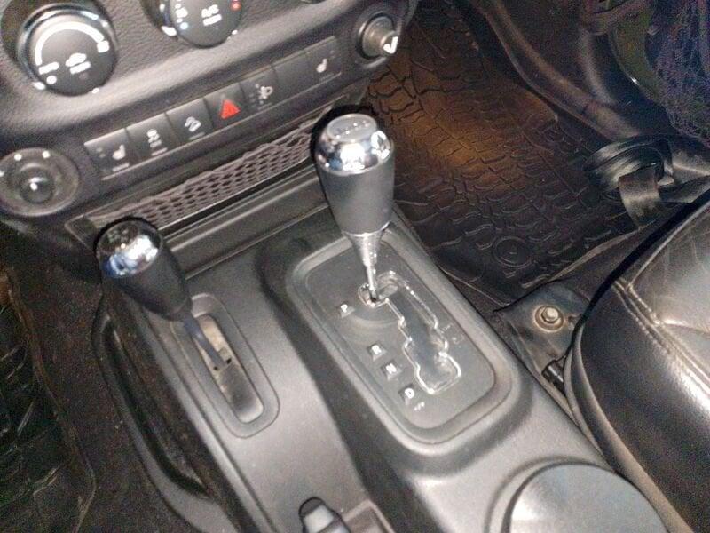 Jeep Wrangler Unlimited 2.8 CRD DPF Sahara Auto