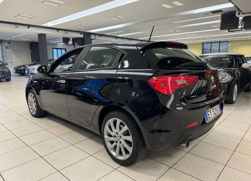 Alfa Romeo Giulietta 2.0 JTDm-2 150 CV Distinctive