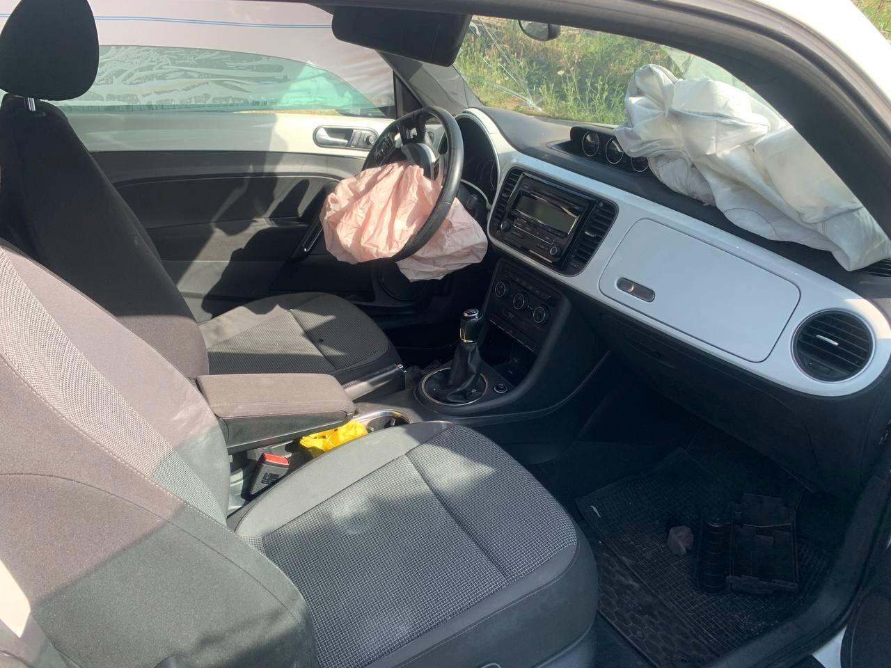 Volkswagen Maggiolino 1.6 TDI SINISTRATO