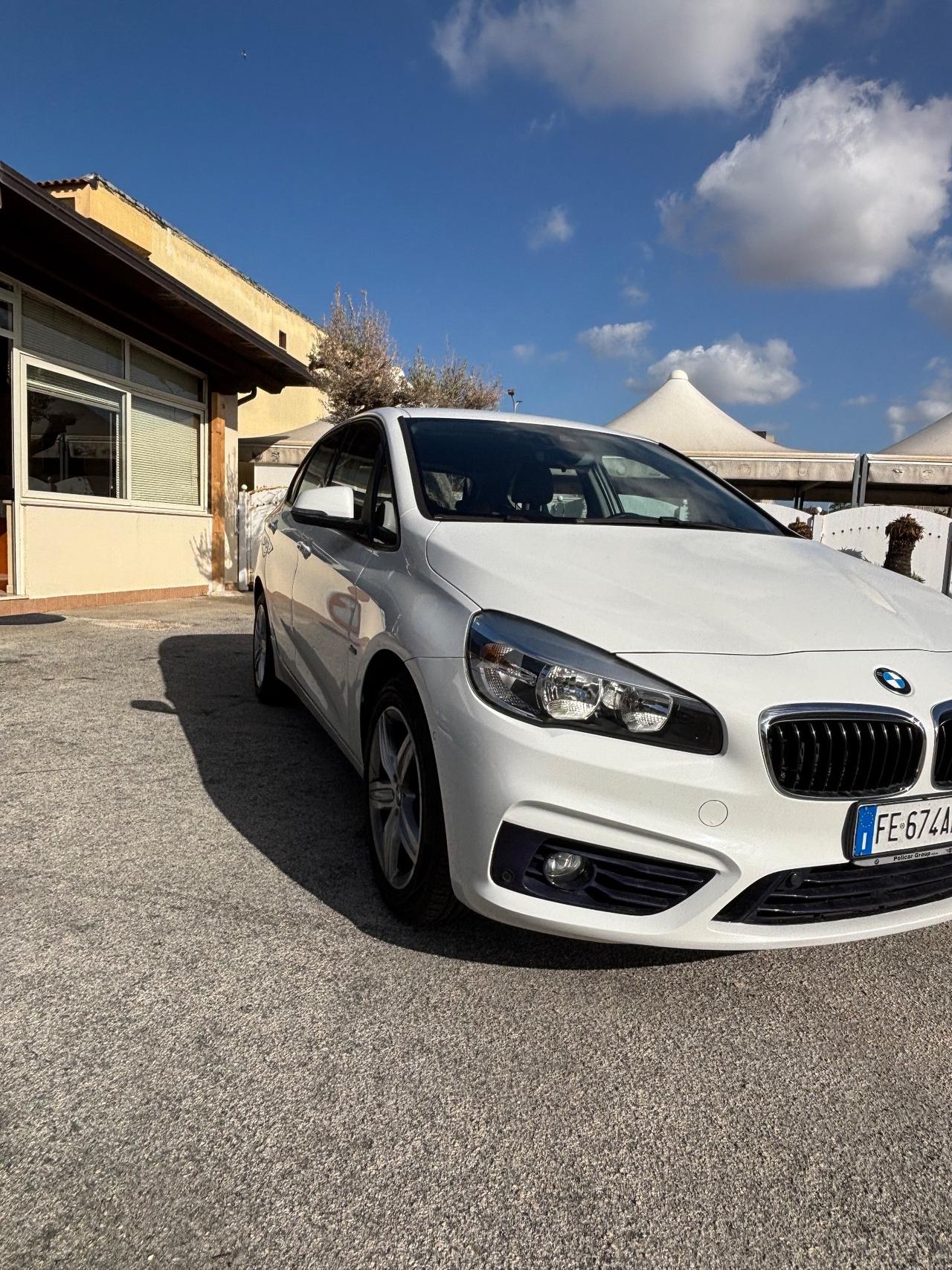 Bmw 2er Active Tourer 218d Luxury